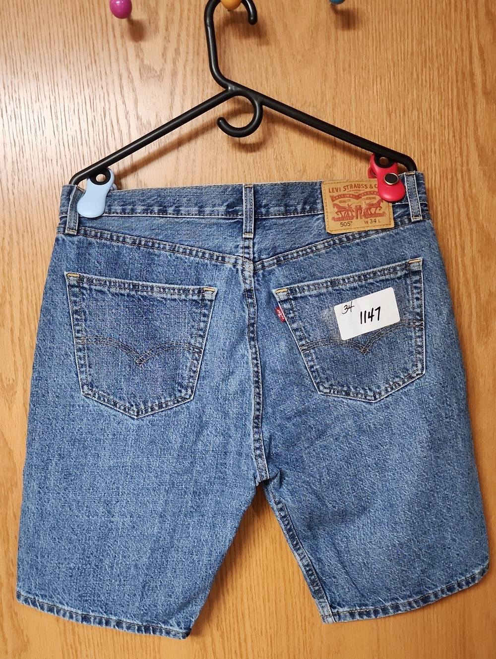Levi's 505 Men's Light Blue Denim Shorts 34 number 1147